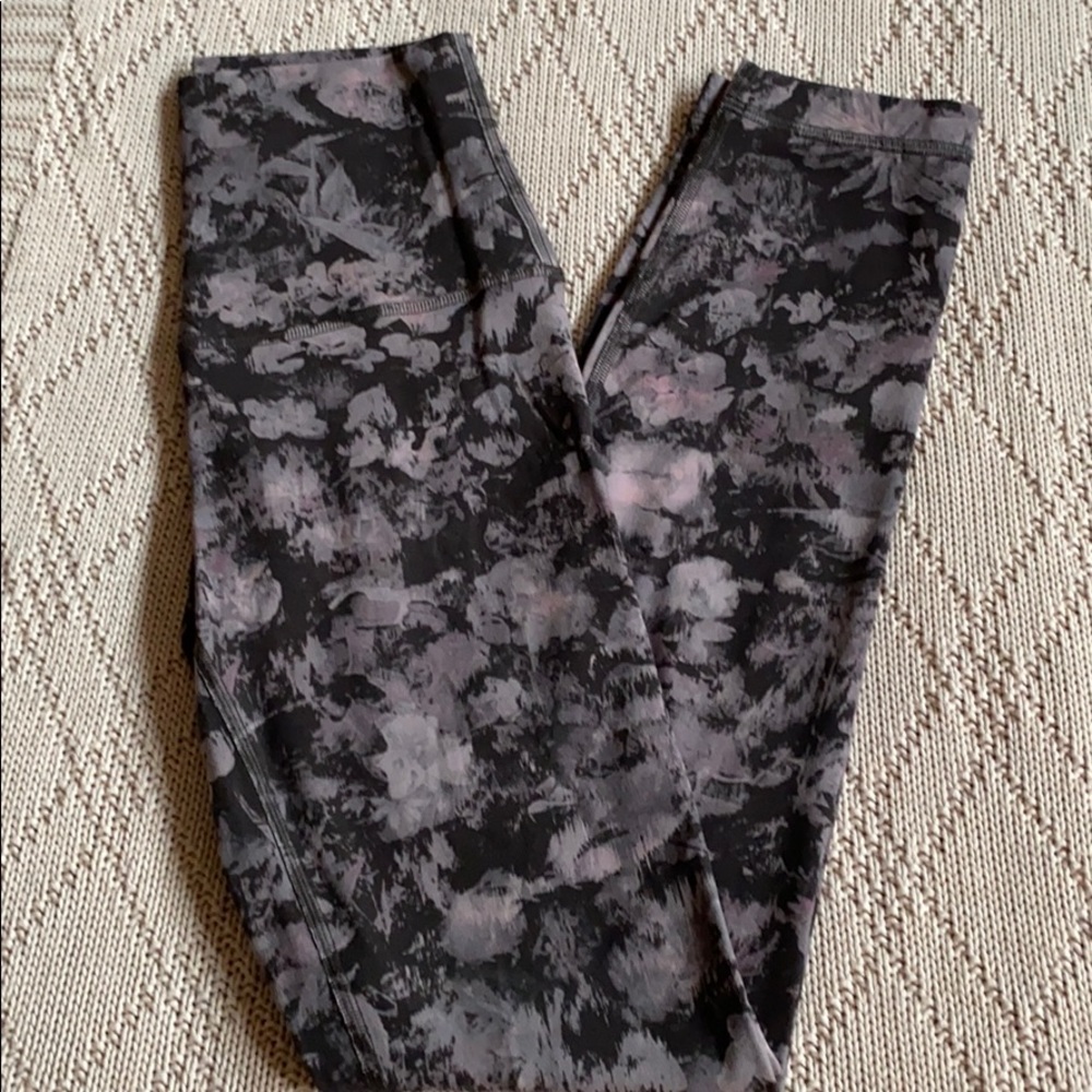 Lululemon Align 25 Length. BRAND NEW W/OUT TAGS.